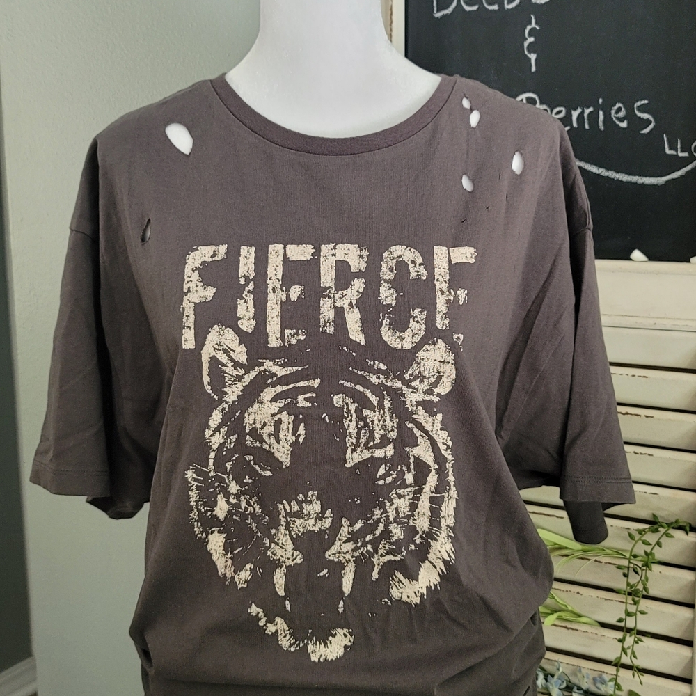 Distressed Fierce Tiger Tee